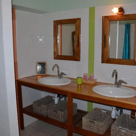 Chambres D'hotes L'oree Des Bornes Apartman